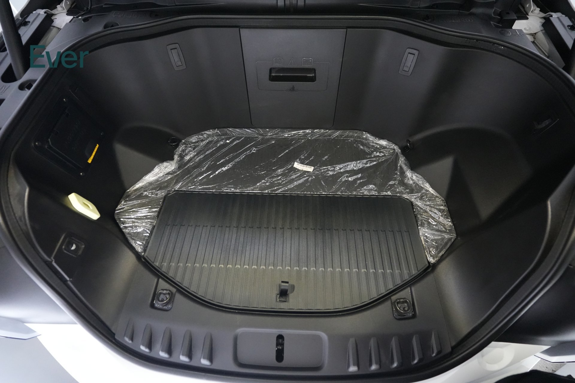 Used 2025 Ford F150 Lightning Flash AWD/4WD image 19