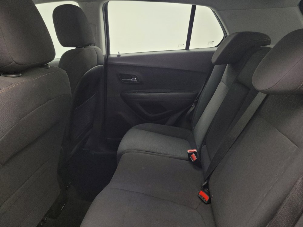 Used 2020 Chevrolet Trax LS FWD image 18