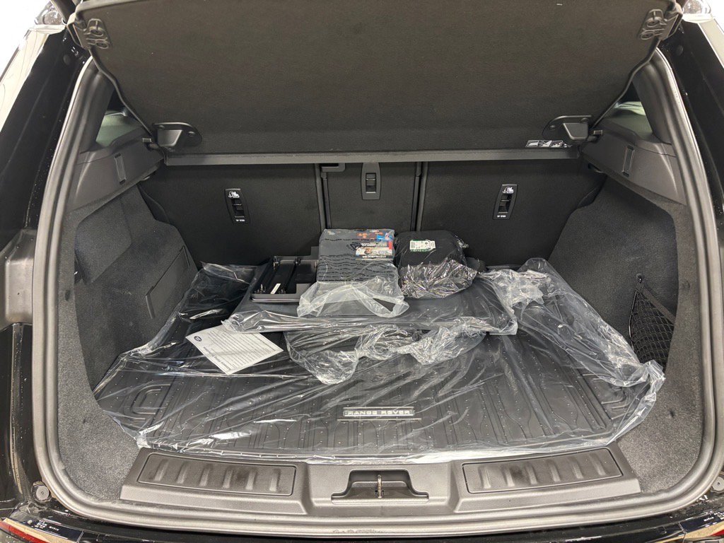 New 2026 Land Rover Range Rover Evoque S image 40