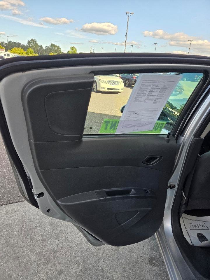 Used 2014 Chevrolet Spark LS image 12