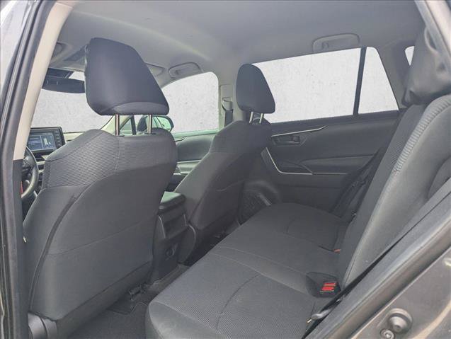 Used 2020 Toyota RAV4 LE FWD image 13