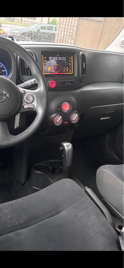 Used 2009 Nissan Cube 1.8 S w/ Interior Designer Pkg FWD image 14