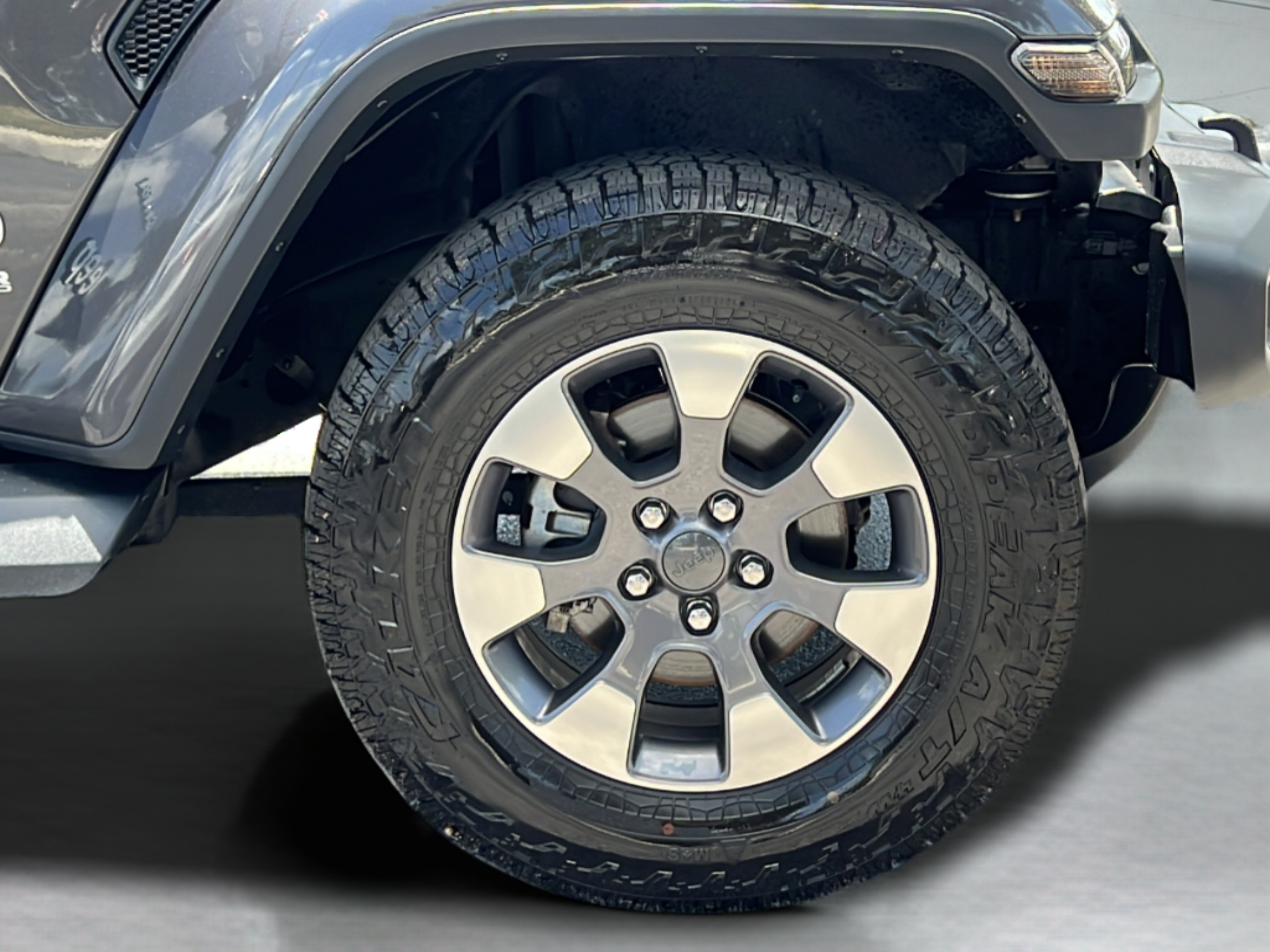 Used 2020 Jeep Wrangler Unlimited Sahara AWD/4WD image 24