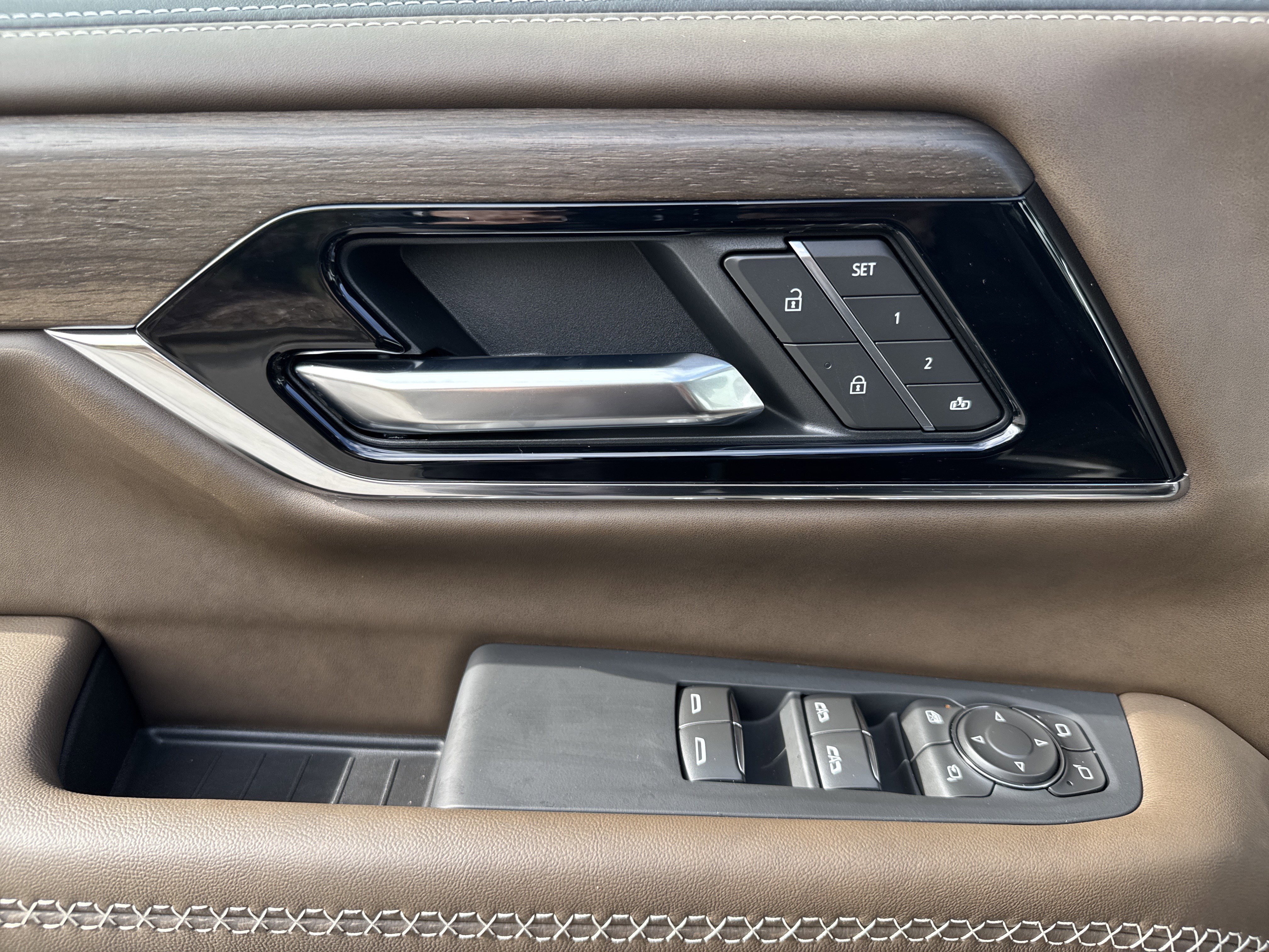 Used 2026 GMC Yukon Denali Ultimate w/ LPO, Floor Liner Package image 15