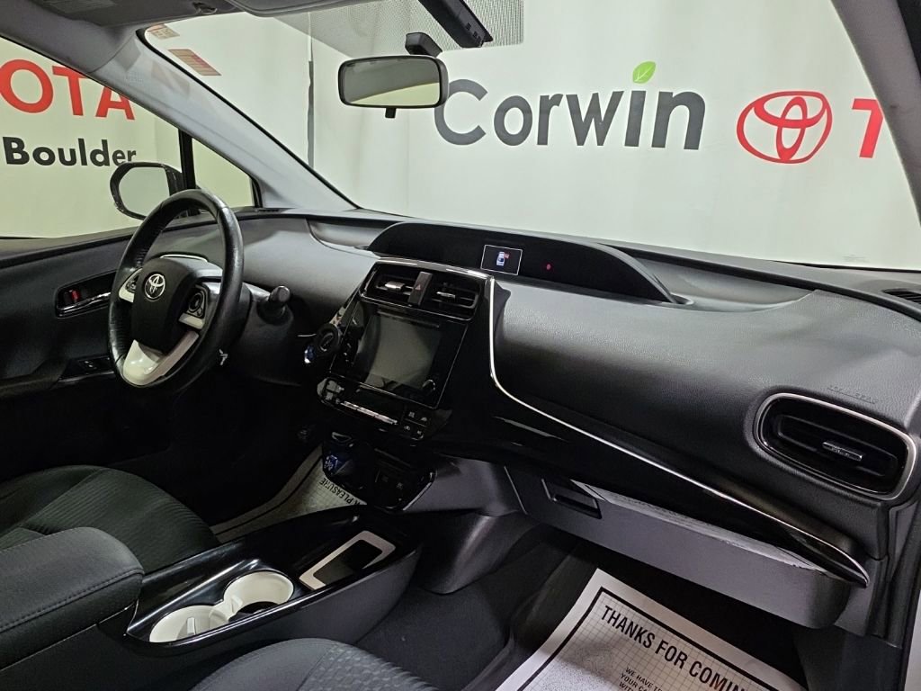 Used 2016 Toyota Prius Three FWD image 15