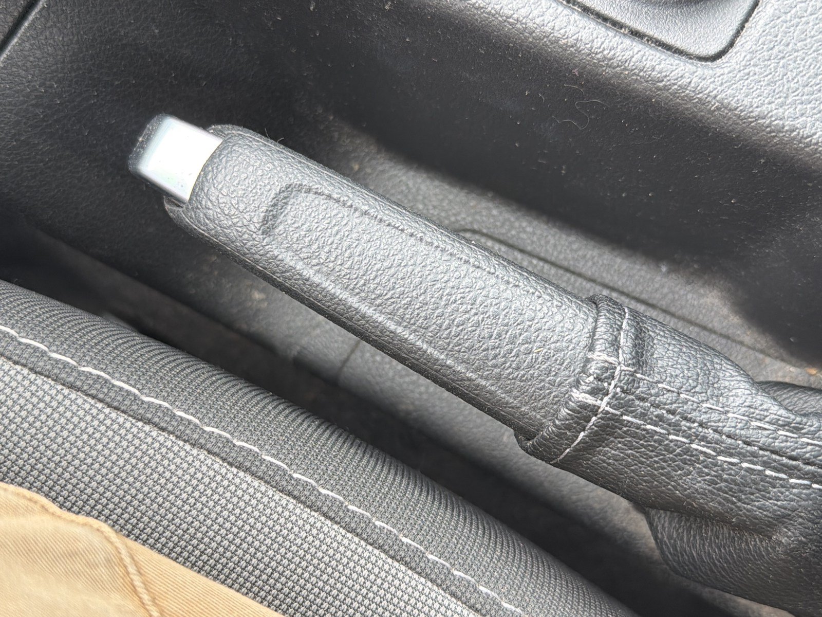 Used 2012 Ford Focus S FWD image 25