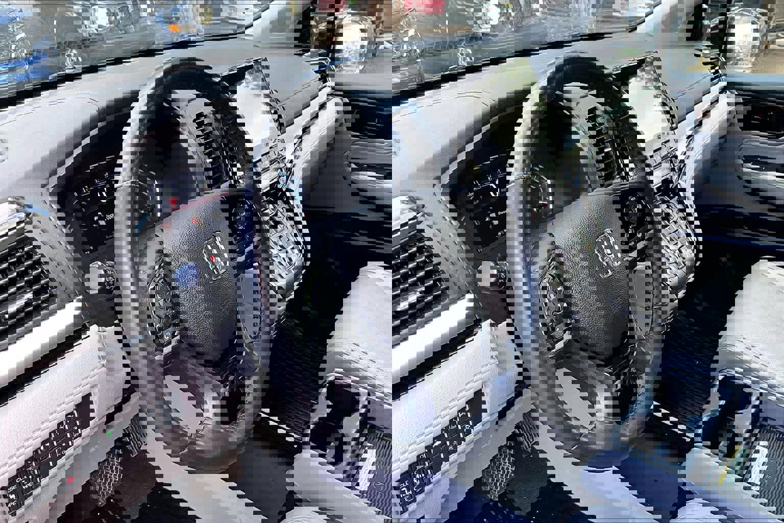 Used 2020 Honda Odyssey Elite image 18