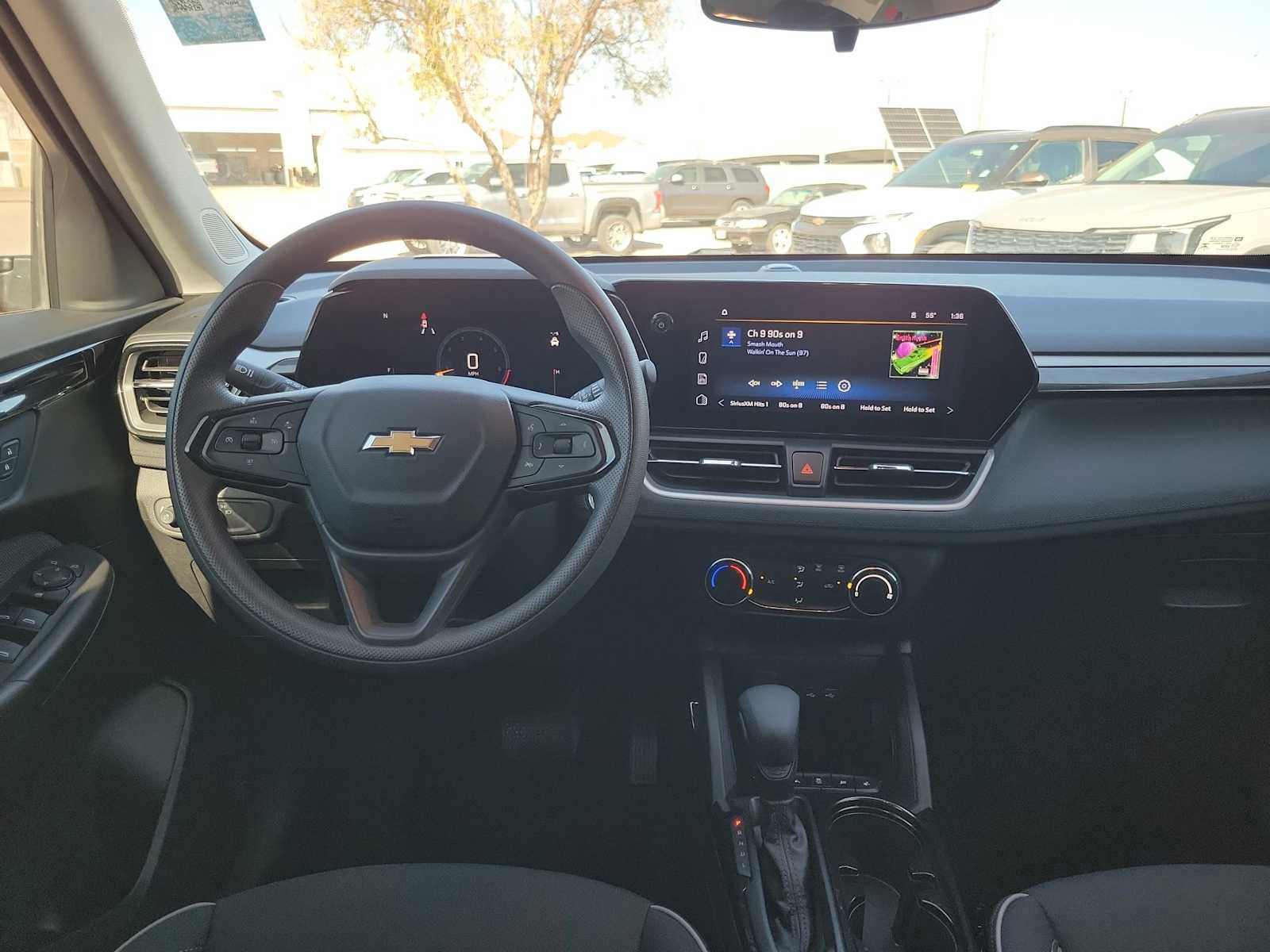 Used 2025 Chevrolet TrailBlazer LS w/ LS Convenience Package image 10