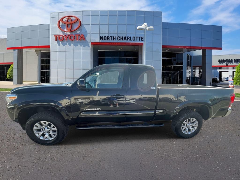 Used 2017 Toyota Tacoma SR5 w/ Tow Package image 6