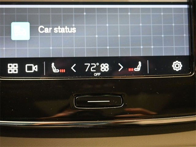 Used 2023 Volvo XC40 B5 Plus w/ Driver Assist Package image 22