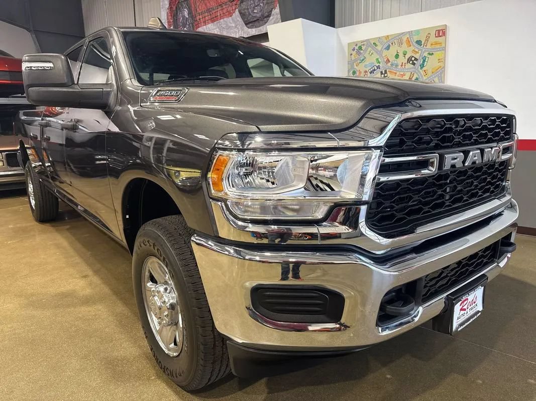 Used 2024 RAM 2500 Tradesman w/ Chrome Appearance Group AWD/4WD image 45