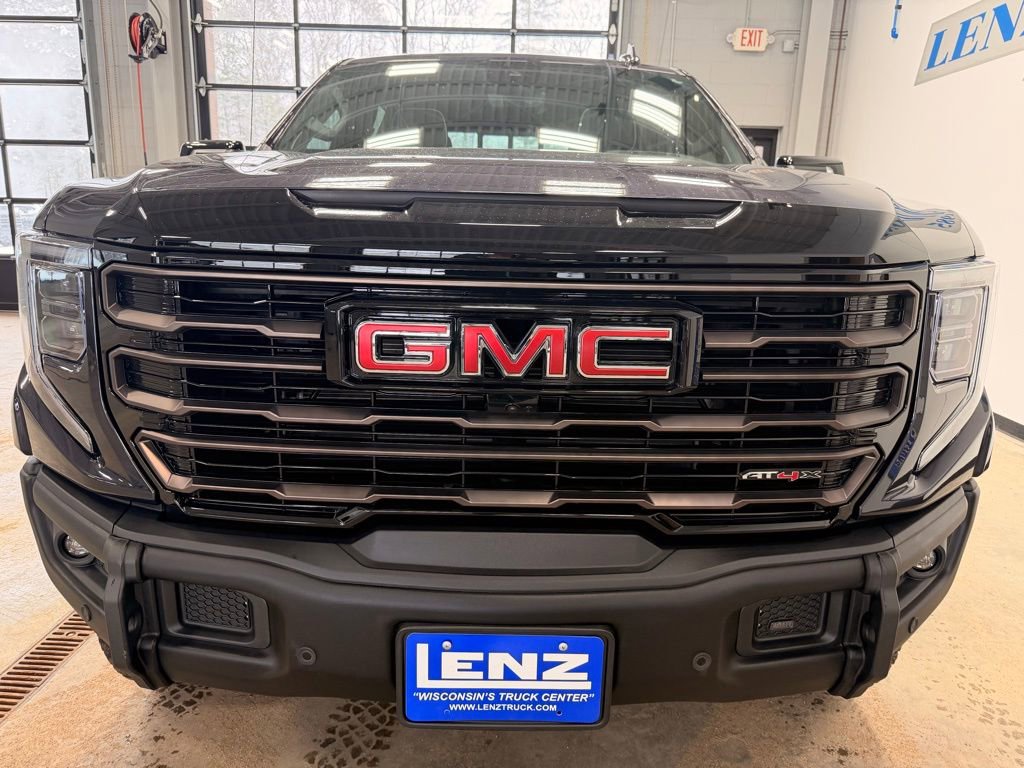 Used 2025 GMC Sierra 1500 AT4X image 3