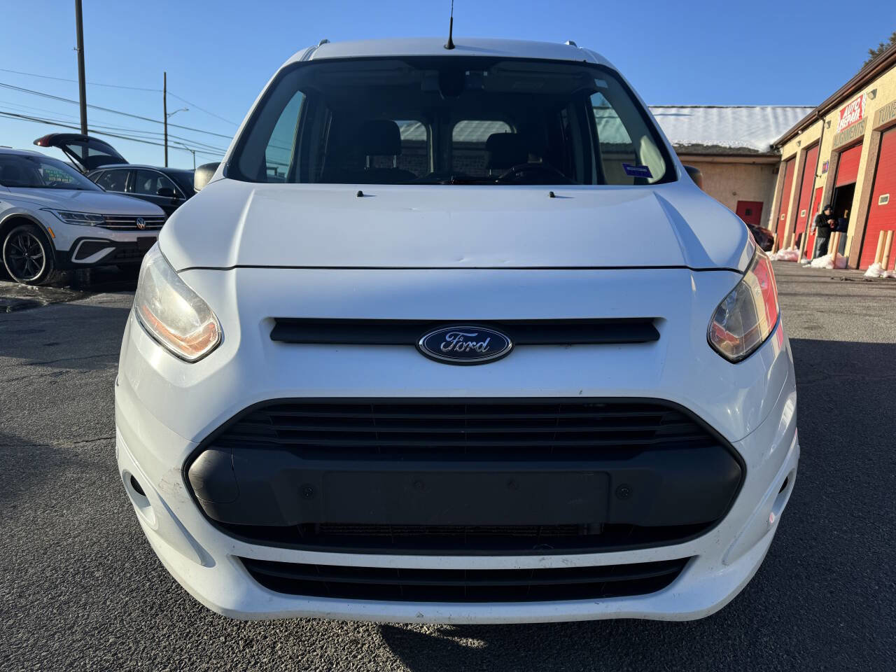 Used 2017 Ford Transit Connect XLT FWD image 9