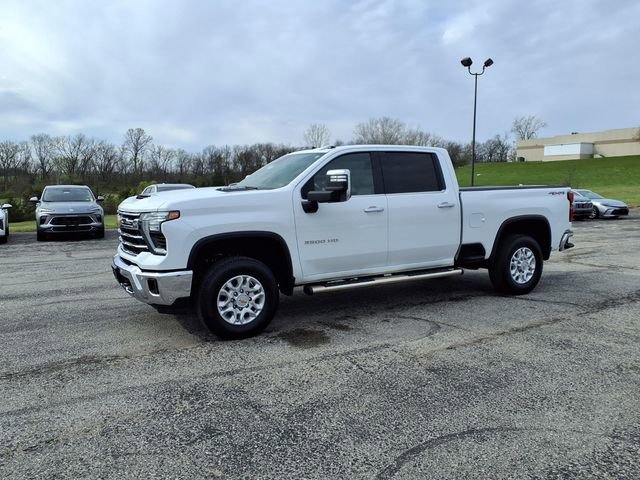 Used 2025 Chevrolet Silverado 3500 LTZ w/ LTZ Convenience Package image 38