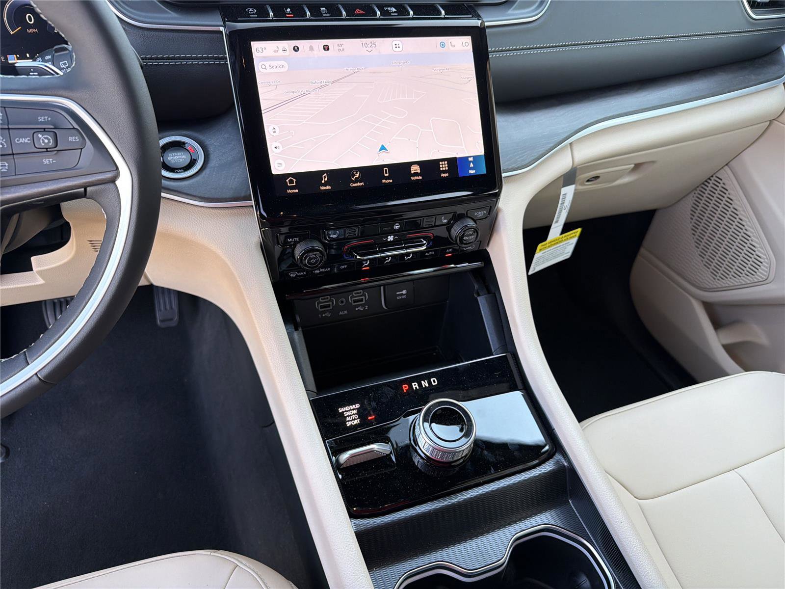 New 2025 Jeep Grand Cherokee Limited w/ Black Appearance Package image 26