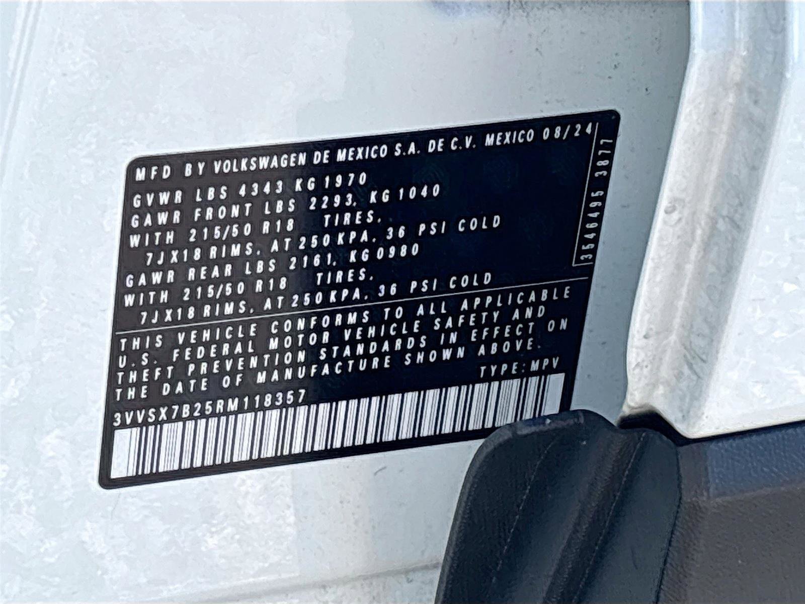 Used 2024 Volkswagen Taos SE image 35