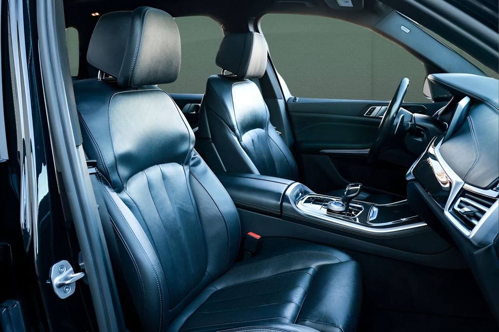 Used 2022 BMW X5 M50i w/ Premium Package AWD/4WD image 20