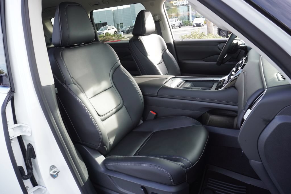 New 2026 Nissan Armada SV RWD image 13
