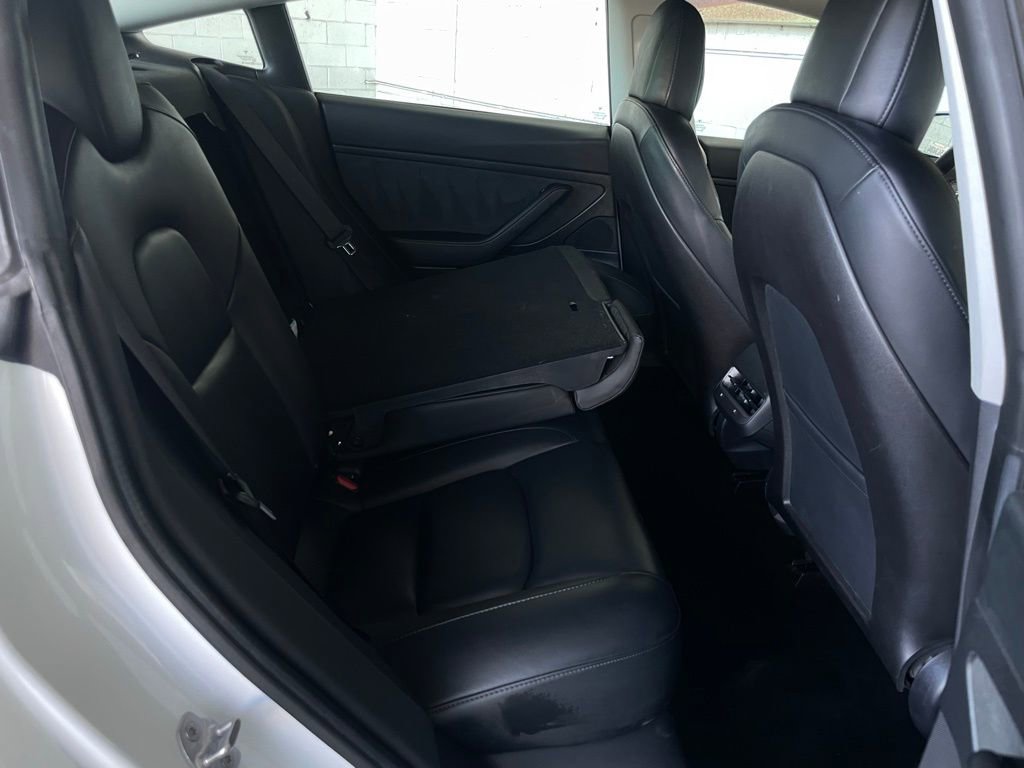 Used 2020 Tesla Model 3 Standard Range Plus RWD image 15