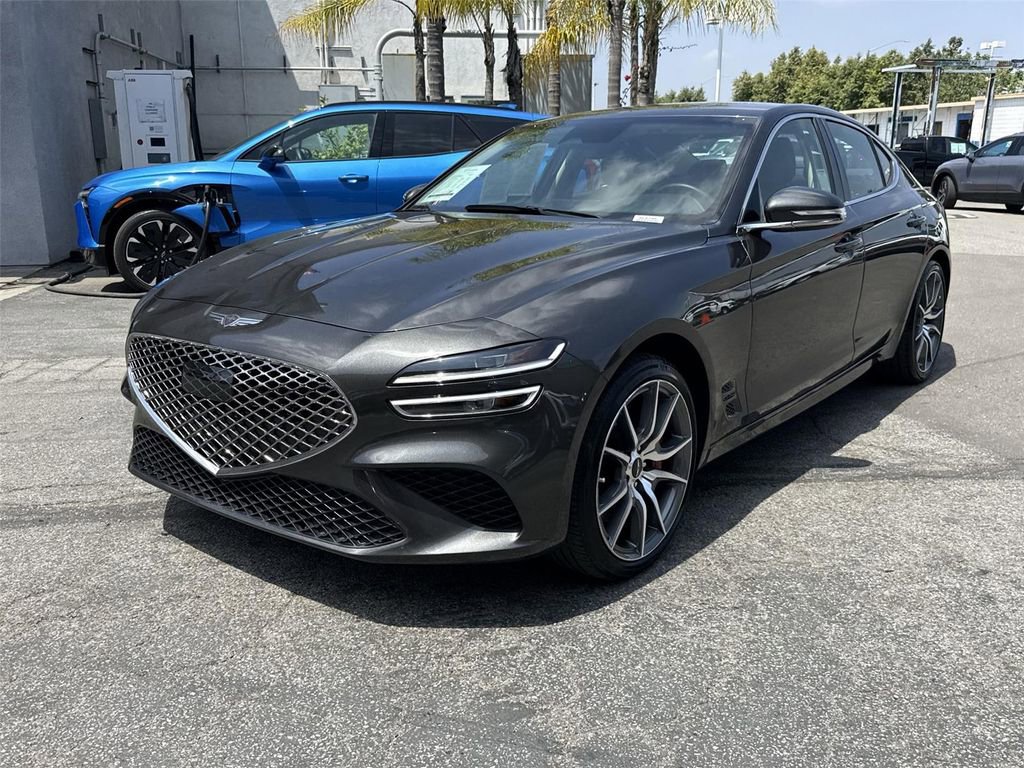 Used 2025 Genesis G70 2.5T AWD/4WD image 7