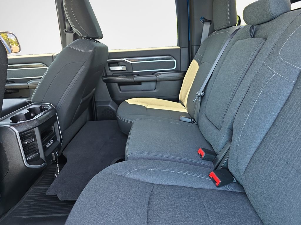Used 2020 RAM 2500 Big Horn w/ Level 2 Equipment Group AWD/4WD image 22