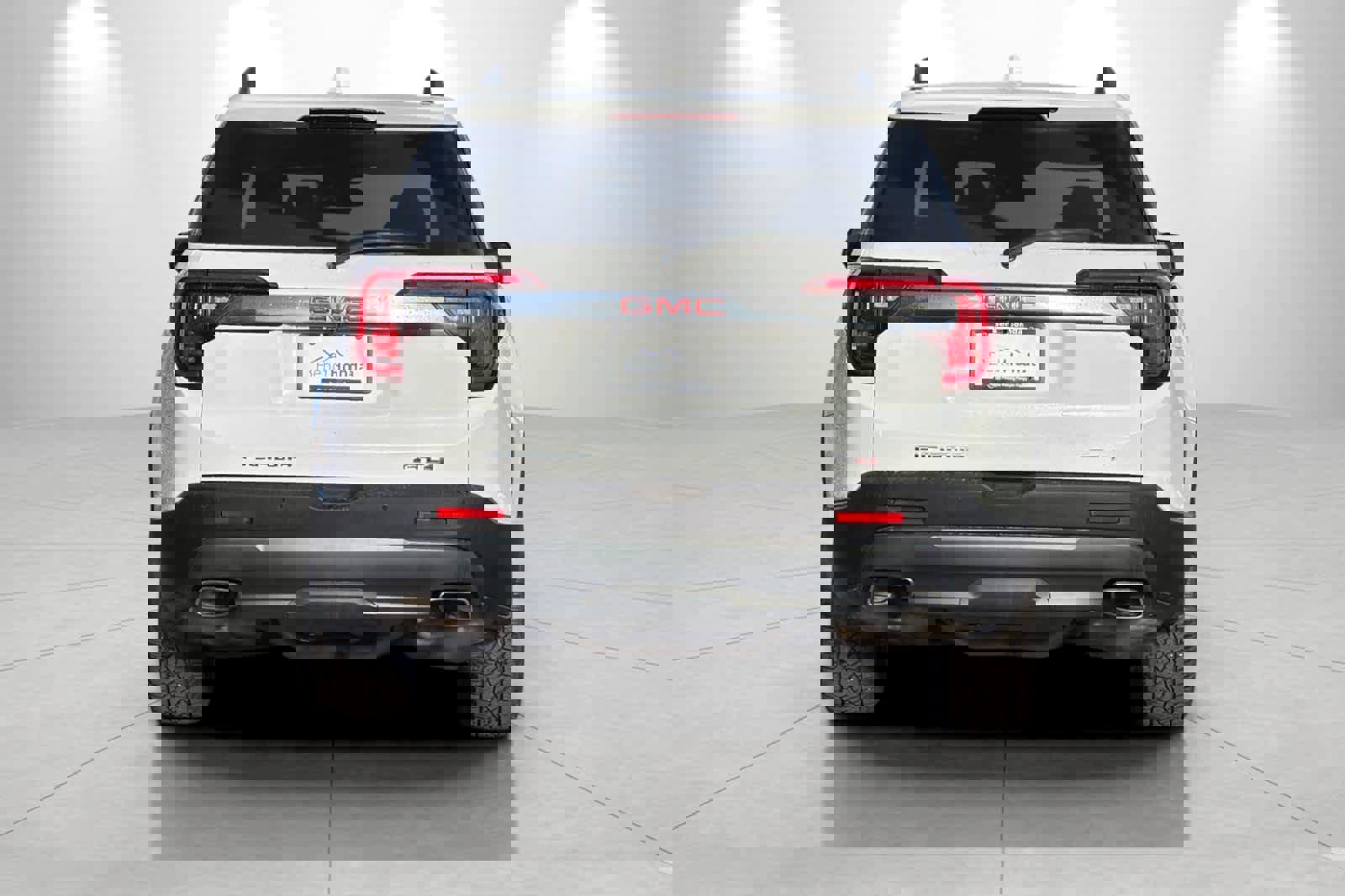 Used 2022 GMC Acadia AT4 w/ Technology Package image 7