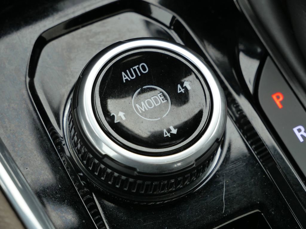 Used 2024 GMC Canyon Denali image 43