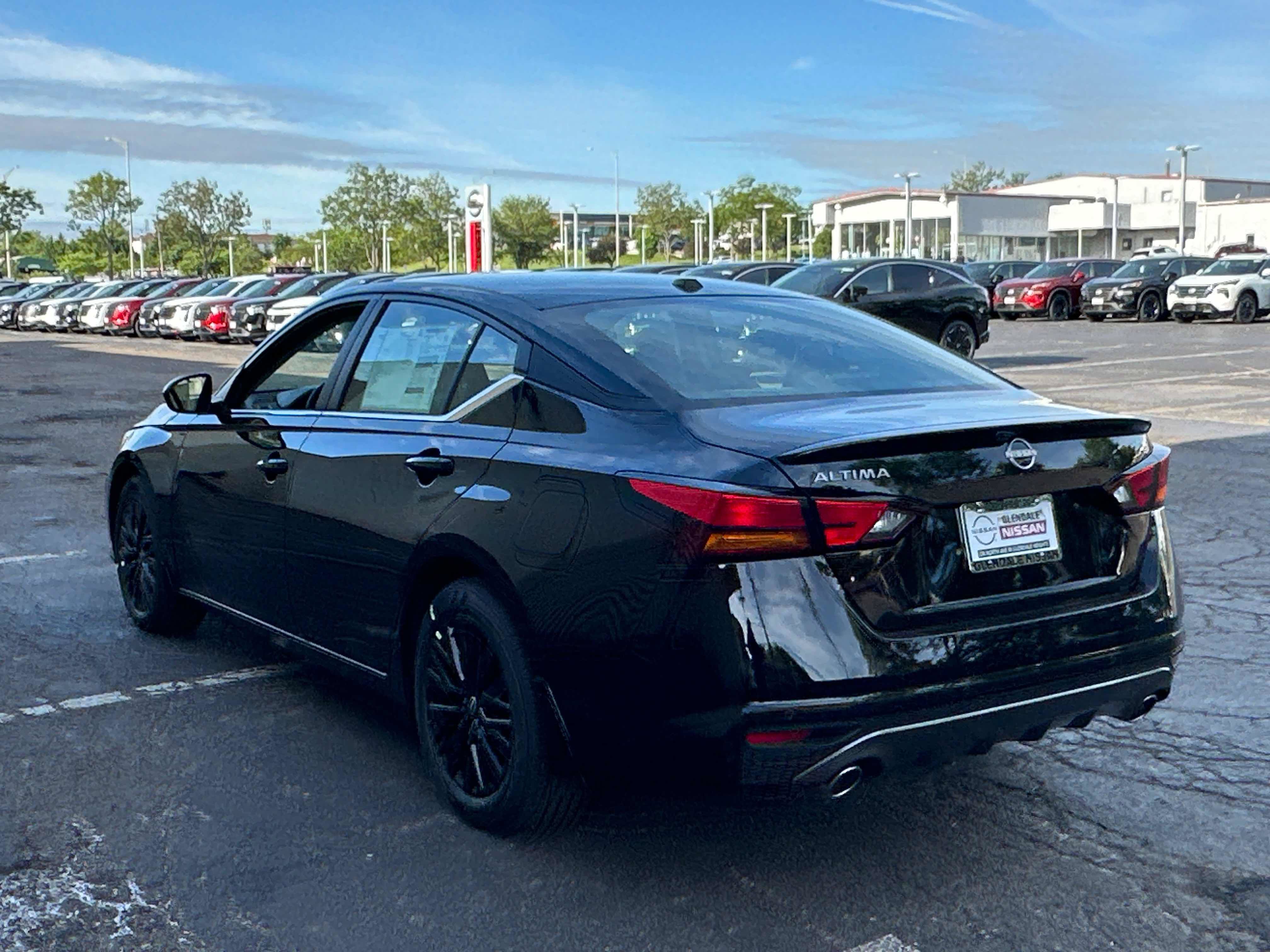 New 2026 Nissan Altima 2.5 SV w/ SV Special Edition Package FWD image 6