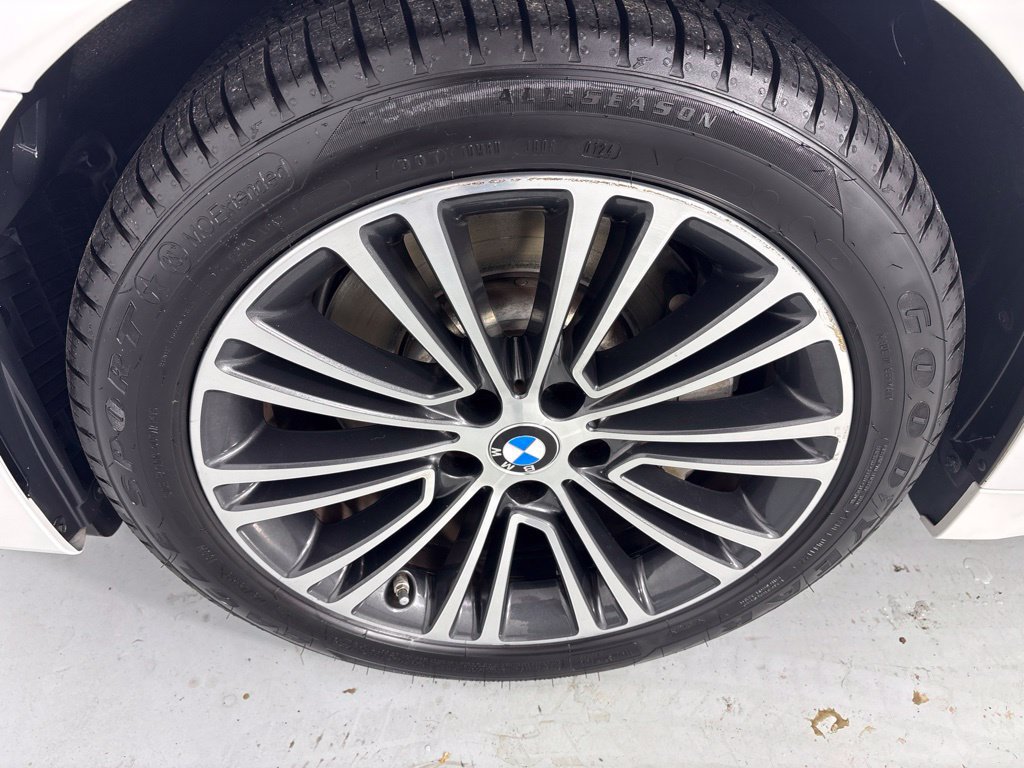 Used 2020 BMW 530i xDrive w/ Convenience Package AWD/4WD image 9