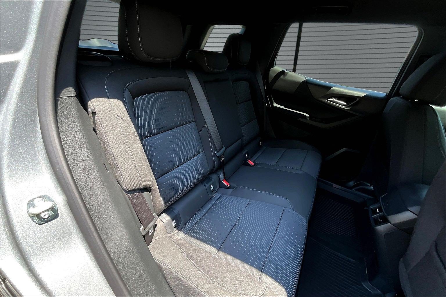 Used 2026 Chevrolet Equinox LT w/ Safety and Technology Package AWD/4WD image 16