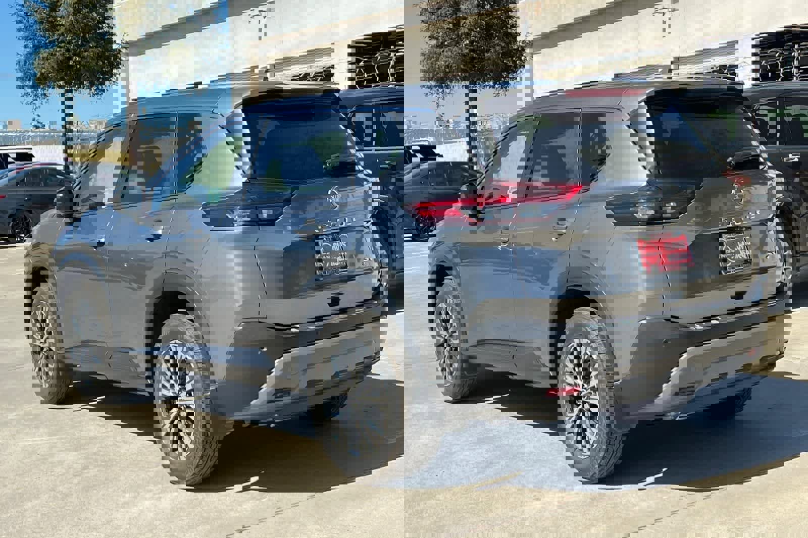 Certified 2023 Nissan Rogue SV image 7