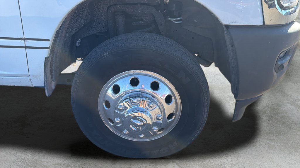 Used 2024 RAM 3500 Laramie w/ Towing Technology Group AWD/4WD image 22