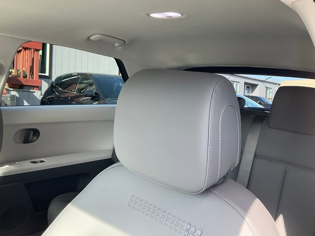 Used 2025 Hyundai Ioniq 5 SEL image 18