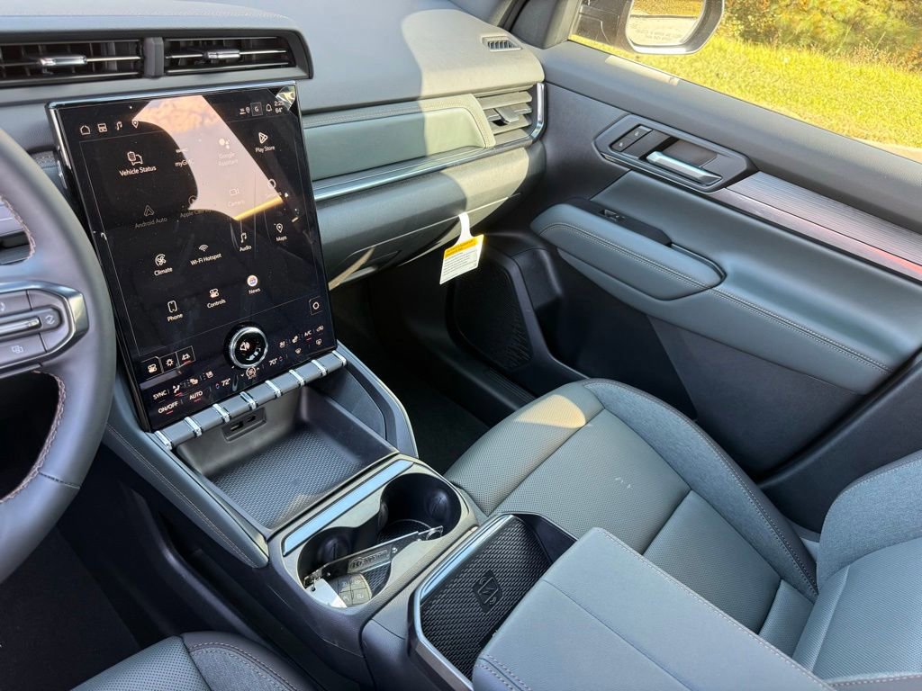New 2026 GMC Terrain AT4 w/ Convenience Package III image 30