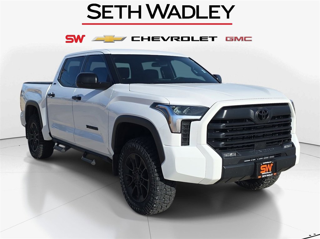 Used 2025 Toyota Tundra SR5 image 3
