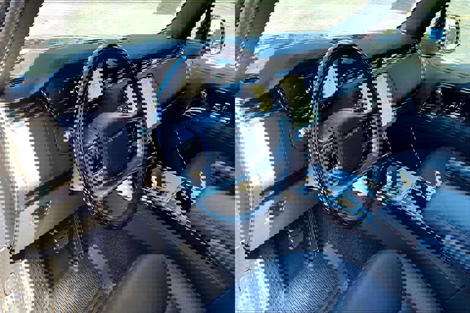 Used 2024 Land Rover Range Rover SE image 17