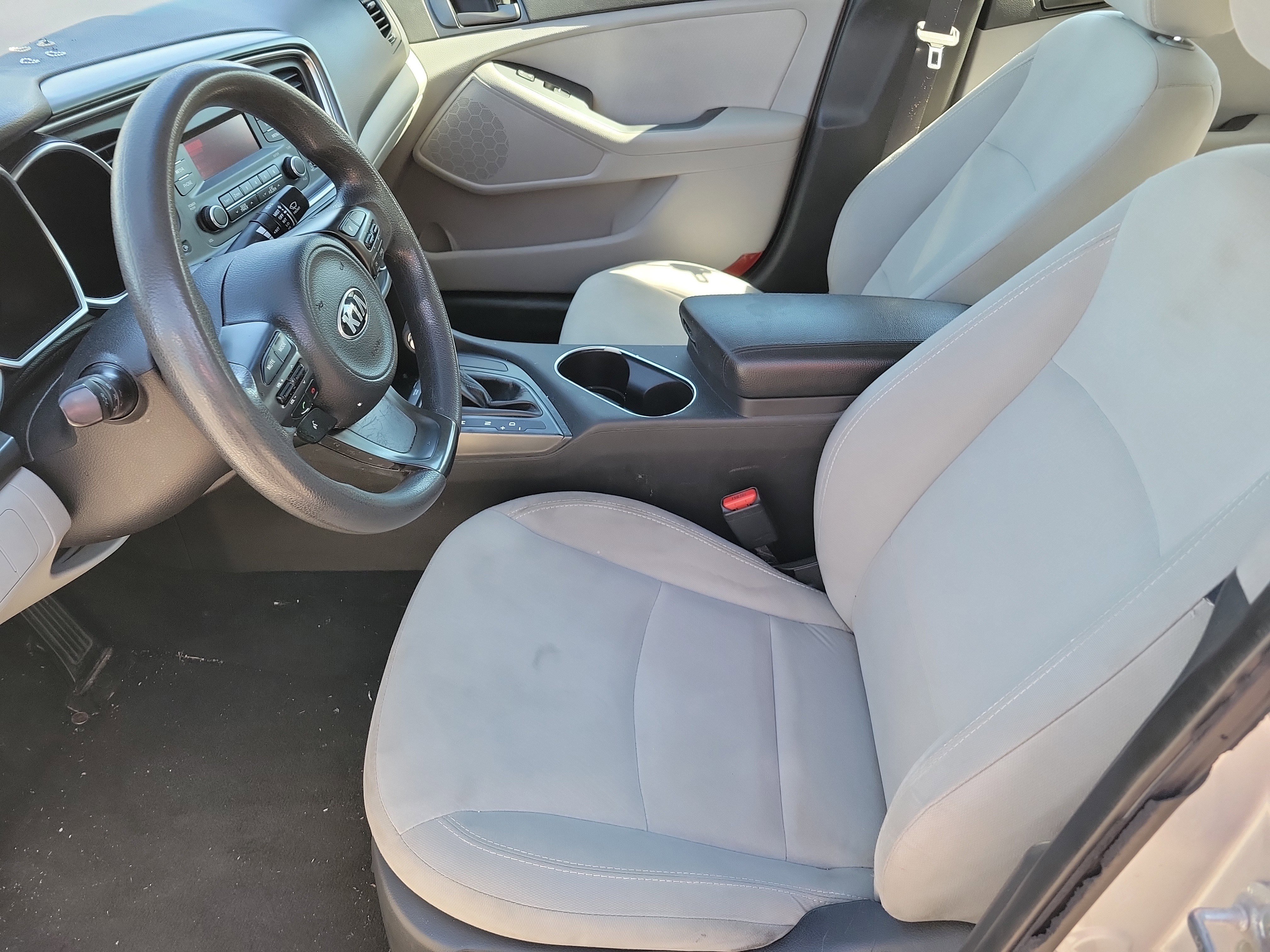 Used 2015 Kia Optima LX image 3