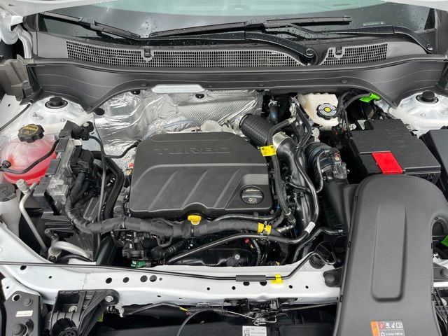 New 2026 Chevrolet Trax LT w/ Sunroof Package FWD image 31