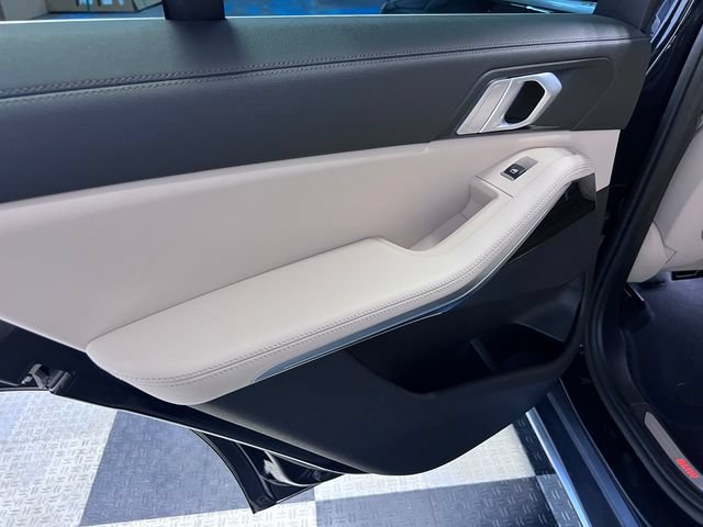 Used 2020 BMW X5 sDrive40i w/ Convenience Package RWD image 18