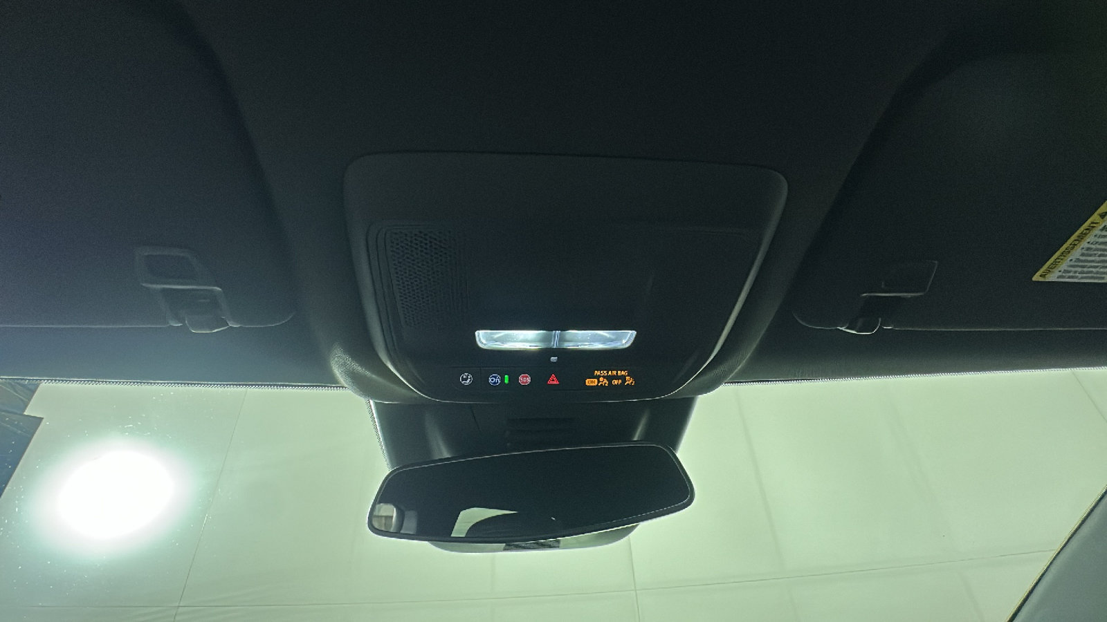 Used 2024 Chevrolet Equinox EV LT FWD image 31