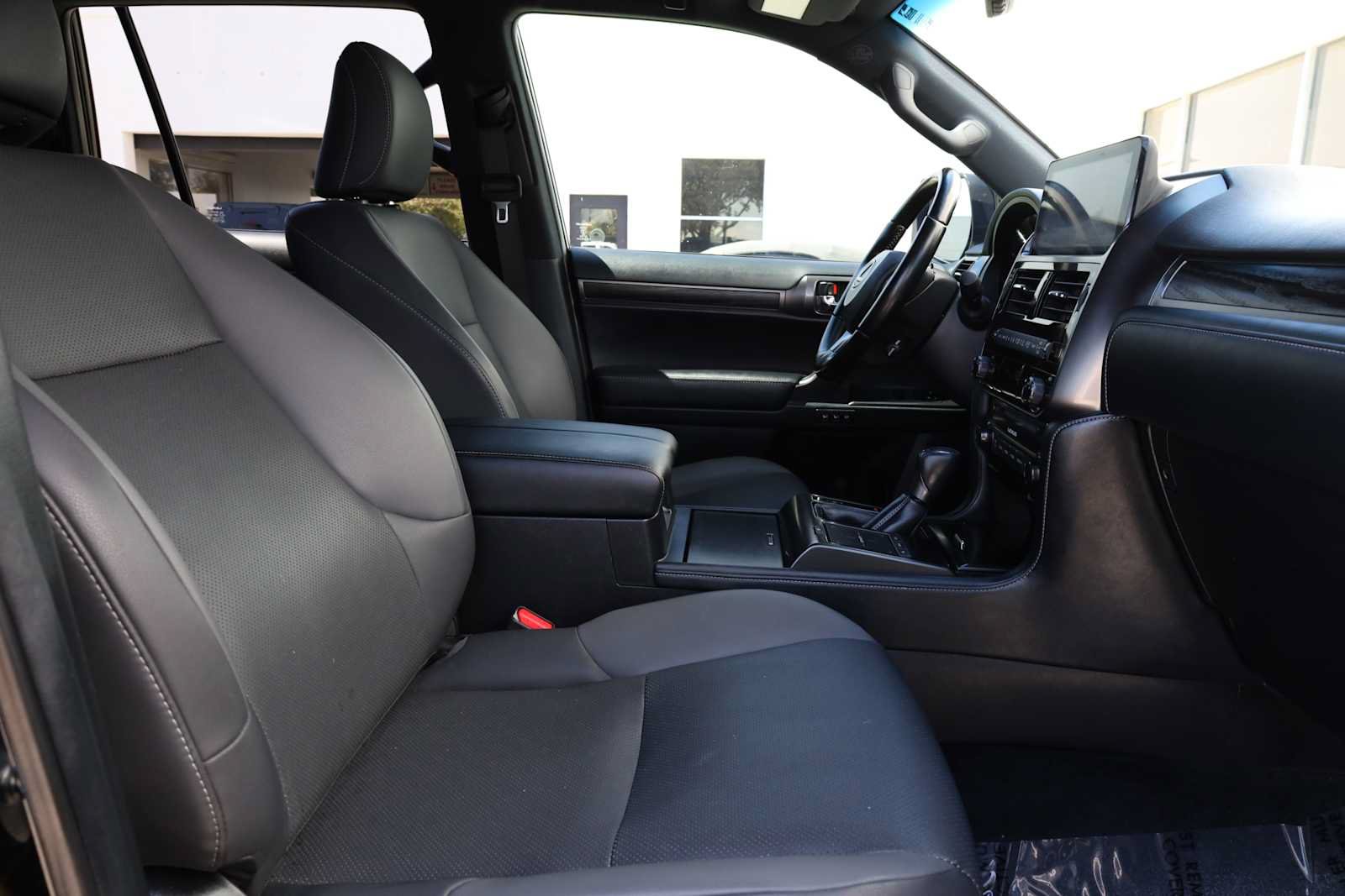 Used 2022 Lexus GX 460 w/ Black Line Special Edition AWD/4WD image 34