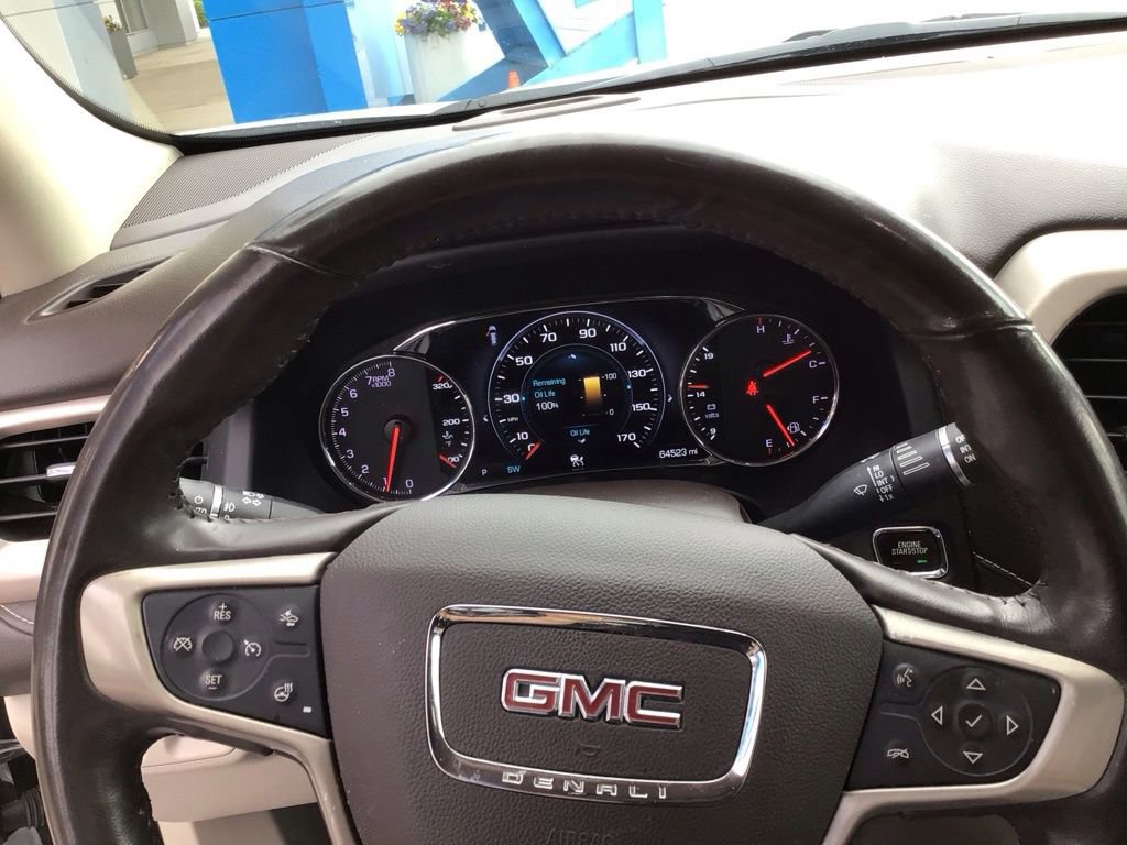 Used 2019 GMC Acadia Denali w/ Technology Package AWD/4WD image 25