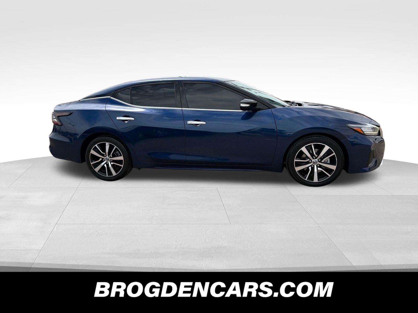 Used 2022 Nissan Maxima SV w/ Floor Mat Group FWD video 2