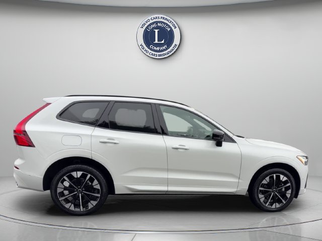 Certified 2026 Volvo XC60 B5 Plus AWD/4WD image 10