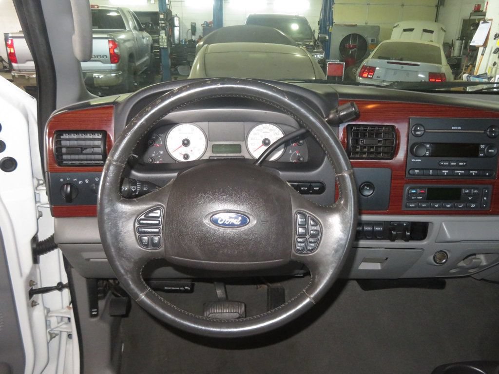 Used 2007 Ford F250 Lariat RWD image 30