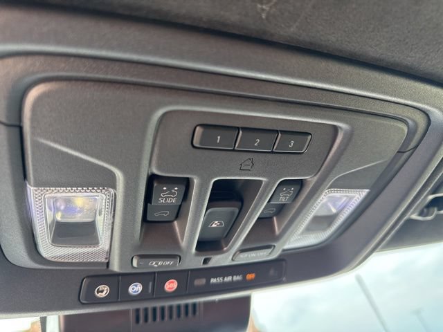 Used 2025 GMC Sierra 2500 Denali Ultimate AWD/4WD image 25
