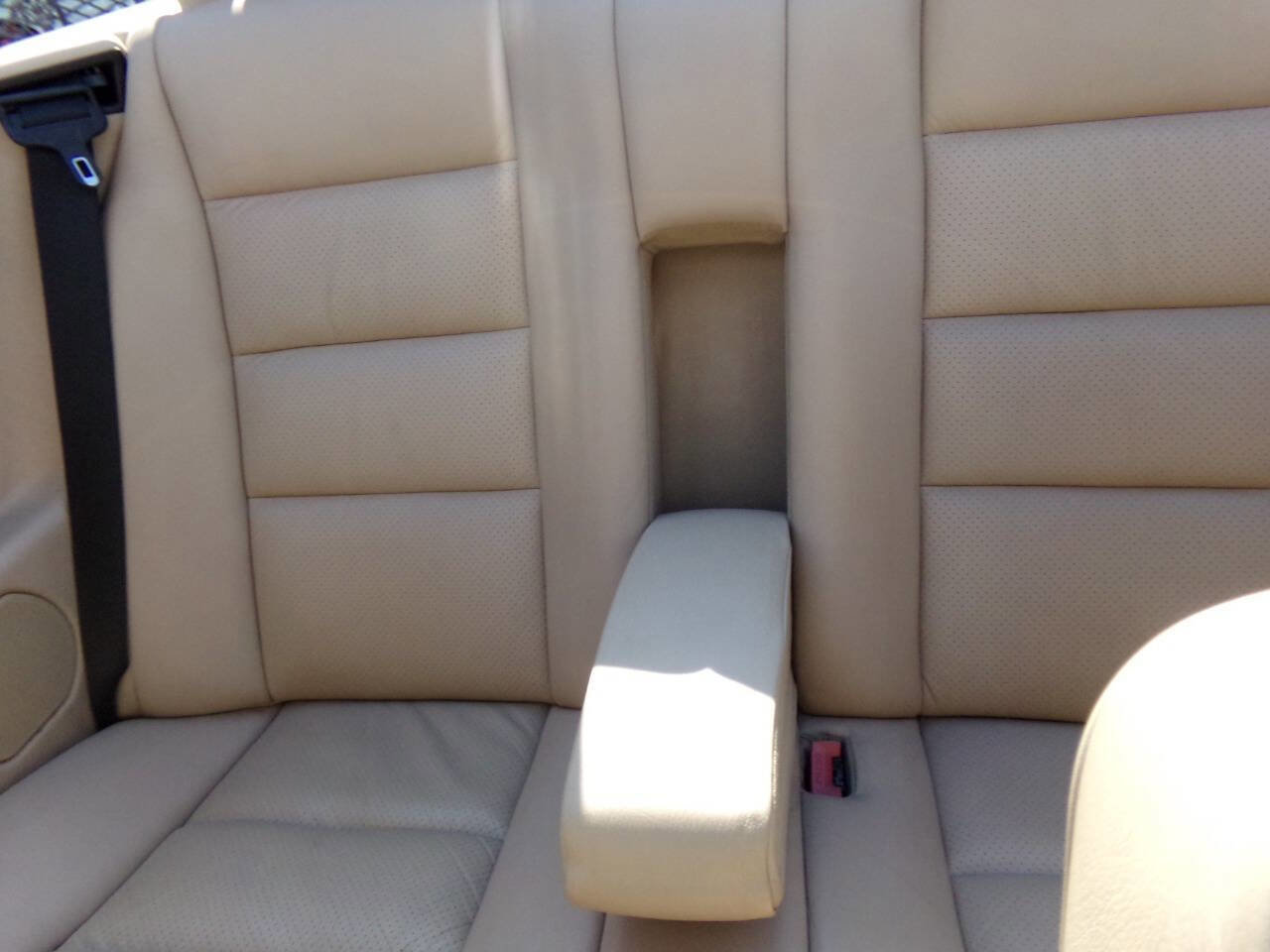 Used 1994 Mercedes-Benz E 320 Convertible image 34