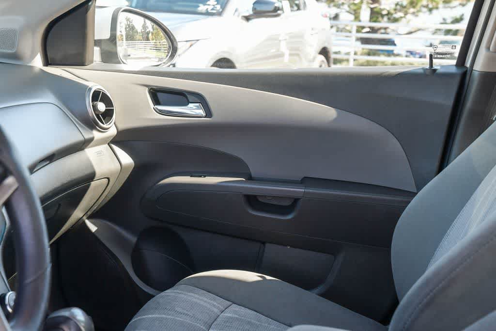 Used 2016 Chevrolet Sonic LT FWD image 18