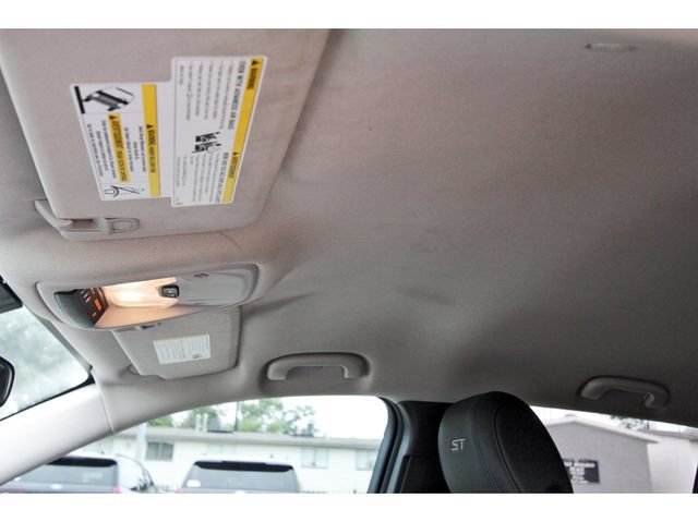 Used 2025 Buick Encore GX Sport Touring w/ Comfort Package FWD image 28