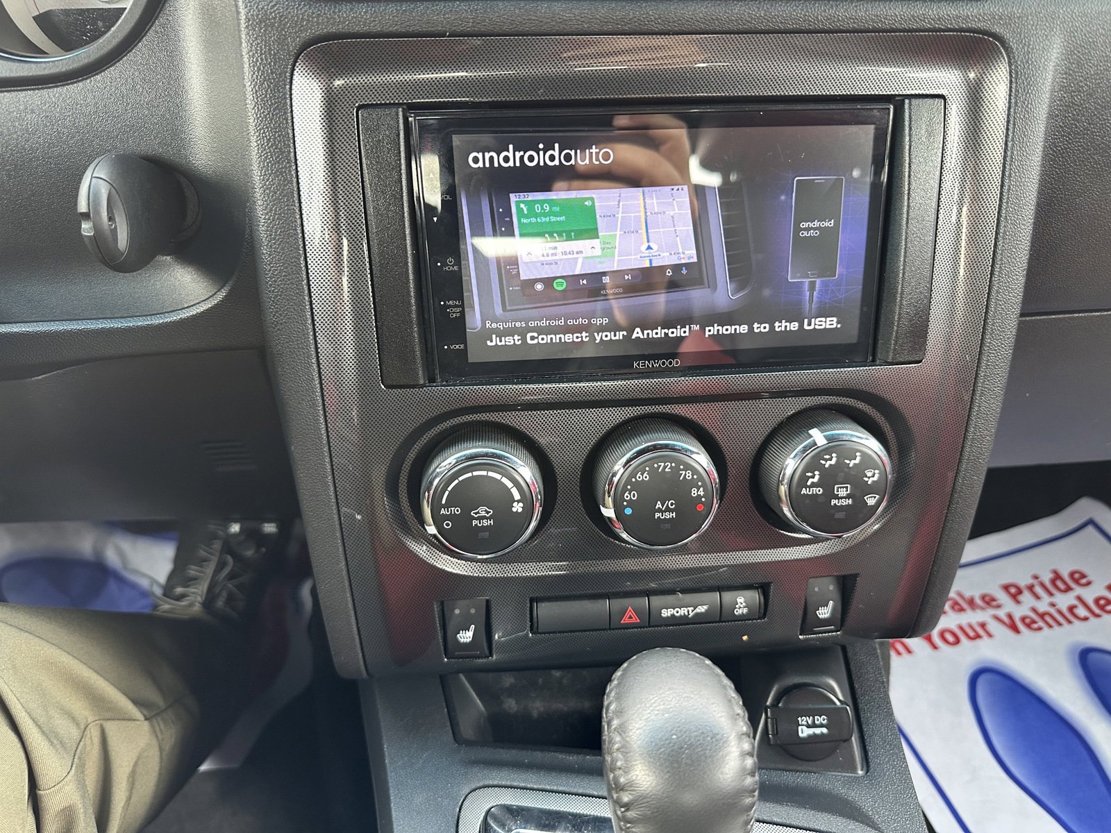 Used 2013 Dodge Challenger SXT image 11